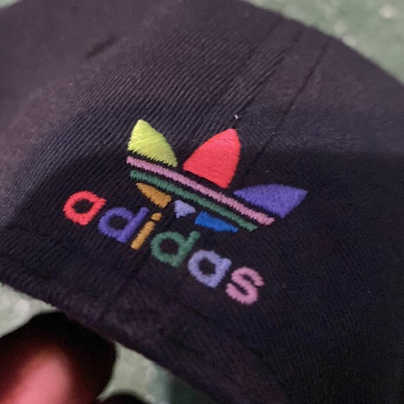 Adidas strap back hat - Picture 4 of 7